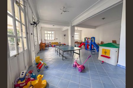 Apartamento à venda com 107m², 2 quartos e sem vagaÁrea comum