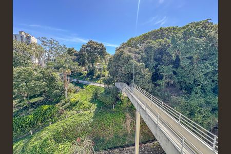 Apartamento à venda com 107m², 2 quartos e sem vagaÁrea comum