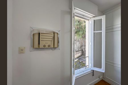 Apartamento à venda com 107m², 2 quartos e sem vagaQuarto 2