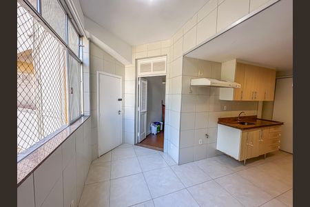 Apartamento à venda com 107m², 2 quartos e sem vagaÁrea de Serviço