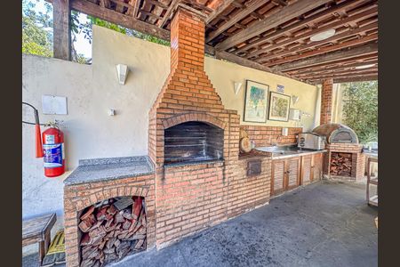 Apartamento à venda com 107m², 2 quartos e sem vagaÁrea comum