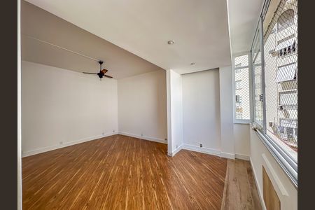 Apartamento à venda com 107m², 2 quartos e sem vagaQuarto 