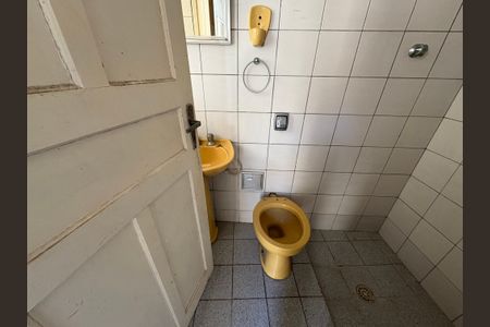 Casa para alugar com 146m², 3 quartos e 2 vagas Casa para alugar com 146m², 3 quartos e 2 vagasBanheiro de serviço