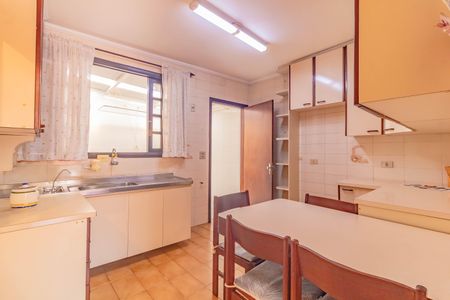 Casa à venda com 90m², 2 quartos e 1 vaga Casa à venda com 90m², 2 quartos e 1 vagaCozinha