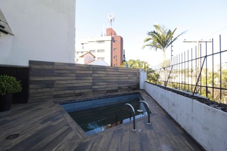 Casa à venda com 300m², 4 quartos e 2 vagasPiscina