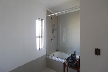 Casa à venda com 300m², 4 quartos e 2 vagasBanheiro da Suíte 3