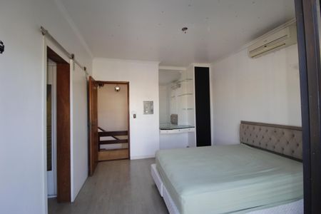 Casa à venda com 300m², 4 quartos e 2 vagasSuíte 3