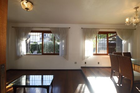 Casa à venda com 300m², 4 quartos e 2 vagasSala 2