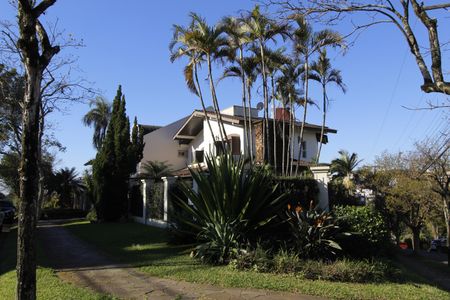 Casa à venda com 300m², 4 quartos e 2 vagasFachada