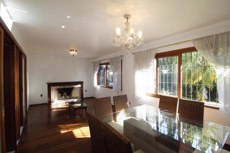 Casa à venda com 300m², 4 quartos e 2 vagasSala 2