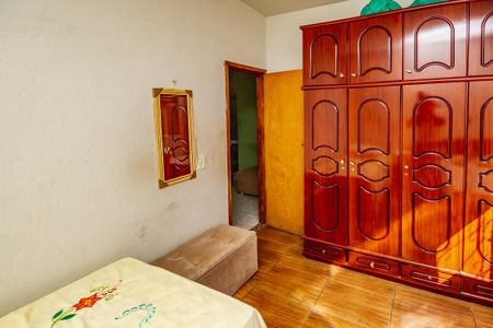 Quarto 1 de casa para alugar com 2 quartos, 180m² em Canaa, Belo Horizonte