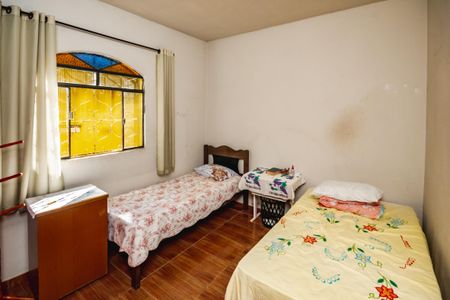 Quarto 1 de casa para alugar com 2 quartos, 180m² em Canaa, Belo Horizonte