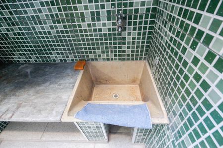 Casa à venda com 100m², 2 quartos e 1 vaga Casa à venda com 100m², 2 quartos e 1 vagaÁrea de serviço 1