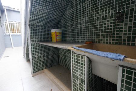 Casa à venda com 100m², 2 quartos e 1 vaga Casa à venda com 100m², 2 quartos e 1 vagaÁrea de serviço 1