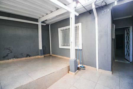 Casa à venda com 100m², 2 quartos e 1 vaga Casa à venda com 100m², 2 quartos e 1 vagaGaragem