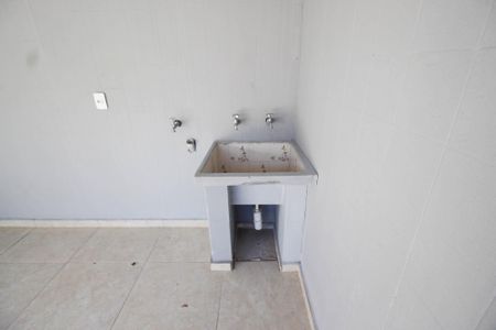 Casa à venda com 100m², 2 quartos e 1 vaga Casa à venda com 100m², 2 quartos e 1 vagaÁrea de serviço 2