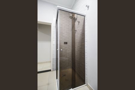 Casa à venda com 100m², 2 quartos e 1 vaga Casa à venda com 100m², 2 quartos e 1 vagaBanheiro