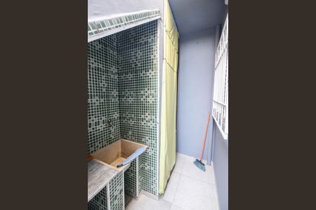 Casa à venda com 100m², 2 quartos e 1 vaga Casa à venda com 100m², 2 quartos e 1 vagaÁrea de serviço 1