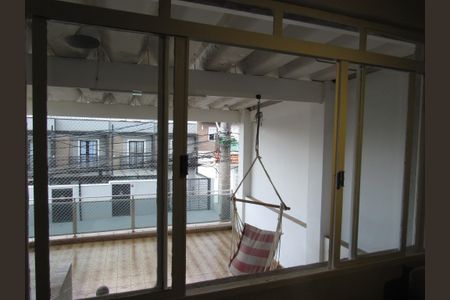 Sala vista de casa à venda com 2 quartos, 155m² em Vila Osasco, Osasco