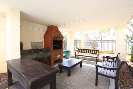 Apartamento à venda com 72m², 2 quartos e 2 vagas Apartamento à venda com 72m², 2 quartos e 2 vagasÁrea comum - Churrasqueira