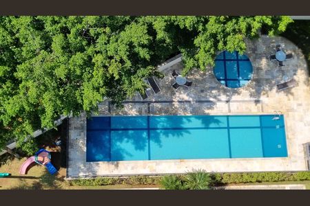 Apartamento à venda com 72m², 2 quartos e 2 vagas Apartamento à venda com 72m², 2 quartos e 2 vagasÁrea comum - Piscina