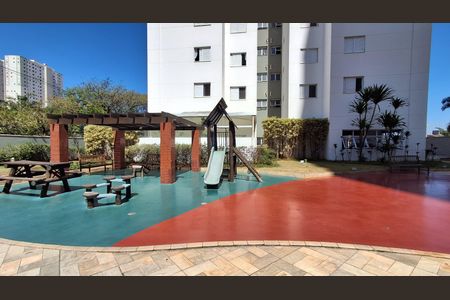 Apartamento à venda com 96m², 3 quartos e 2 vagas Apartamento à venda com 96m², 3 quartos e 2 vagasÁrea Comum