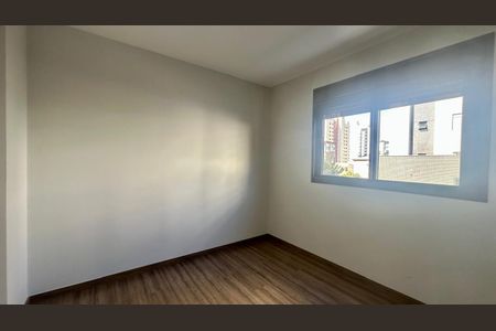 Apartamento à venda com 71m², 2 quartos e 2 vagas Apartamento à venda com 71m², 2 quartos e 2 vagasQuarto
