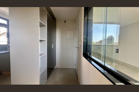 Apartamento à venda com 71m², 2 quartos e 2 vagas Apartamento à venda com 71m², 2 quartos e 2 vagasCozinha