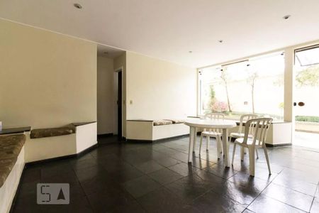 Apartamento à venda com 69m², 2 quartos e 1 vaga Apartamento à venda com 69m², 2 quartos e 1 vagaÁrea comum - Salão de festas