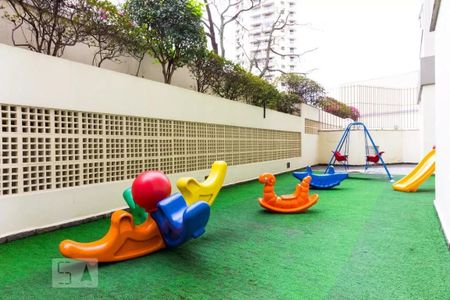 Apartamento à venda com 69m², 2 quartos e 1 vaga Apartamento à venda com 69m², 2 quartos e 1 vagaÁrea comum - Playground