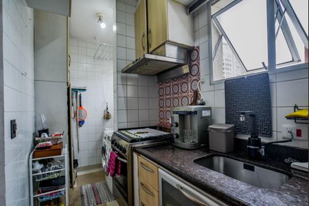 Apartamento para alugar com 52m², 2 quartos e 1 vaga Apartamento para alugar com 52m², 2 quartos e 1 vagaCozinha e Área de Serviço