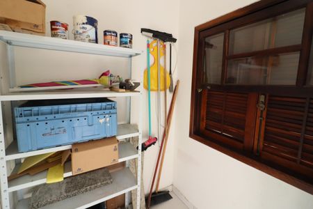 Casa à venda com 168m², 3 quartos e 4 vagasQuarto de Serviço