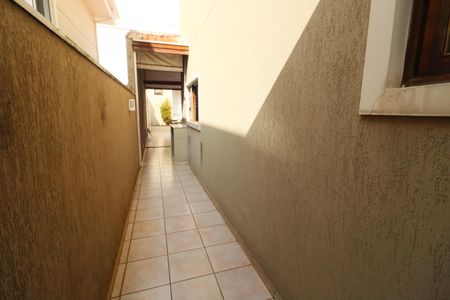 Casa à venda com 168m², 3 quartos e 4 vagasCorredor