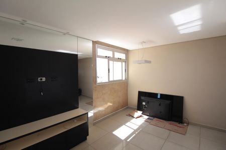 Sala de apartamento à venda com 3 quartos, 77m² em Rio Branco, Belo Horizonte