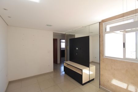 Sala de apartamento à venda com 3 quartos, 77m² em Rio Branco, Belo Horizonte