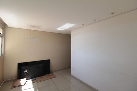 Sala de apartamento à venda com 3 quartos, 77m² em Rio Branco, Belo Horizonte