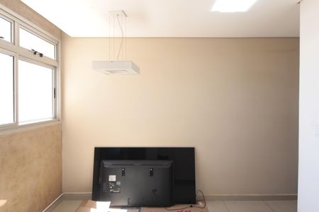 Sala de apartamento à venda com 3 quartos, 77m² em Rio Branco, Belo Horizonte