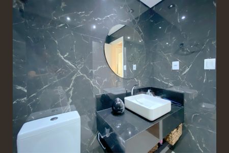 Apartamento à venda com 135m², 4 quartos e 1 vaga Apartamento à venda com 135m², 4 quartos e 1 vagaBanheiro