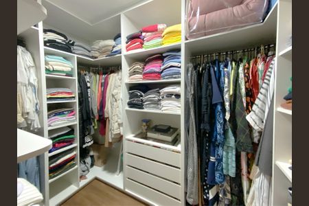 Apartamento à venda com 135m², 4 quartos e 1 vaga Apartamento à venda com 135m², 4 quartos e 1 vagaRouparia