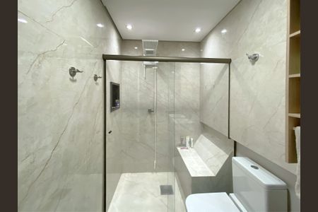 Apartamento à venda com 135m², 4 quartos e 1 vaga Apartamento à venda com 135m², 4 quartos e 1 vagaBanheiro da Suíte