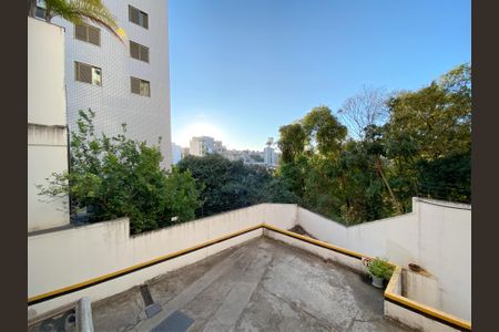 Apartamento à venda com 135m², 4 quartos e 1 vaga Apartamento à venda com 135m², 4 quartos e 1 vagaVaranda da Suite