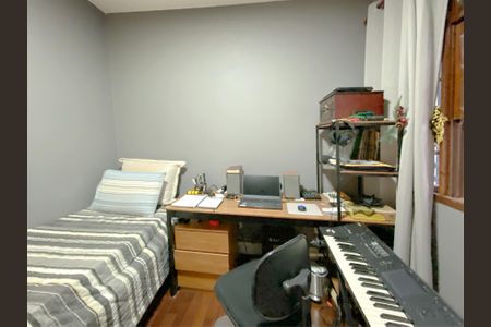 Apartamento à venda com 135m², 4 quartos e 1 vaga Apartamento à venda com 135m², 4 quartos e 1 vagaQuarto 2