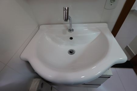 Casa à venda com 104m², 2 quartos e 3 vagasBanheiro Social - Pia