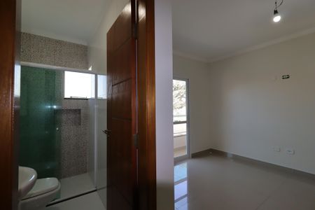 Casa à venda com 104m², 2 quartos e 3 vagasSuíte 2