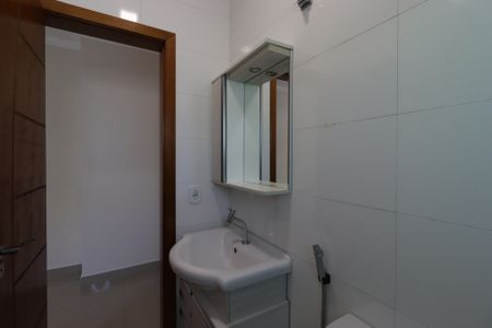 Casa à venda com 104m², 2 quartos e 3 vagasBanheiro da Suíte 2