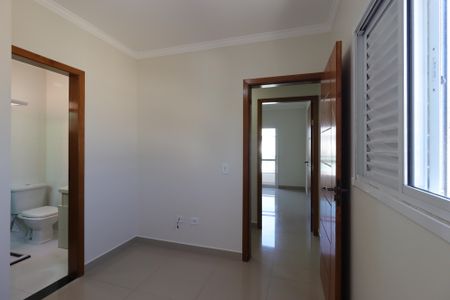 Casa à venda com 104m², 2 quartos e 3 vagasSuíte 1