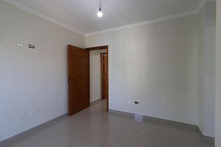 Casa à venda com 104m², 2 quartos e 3 vagasSuíte 2