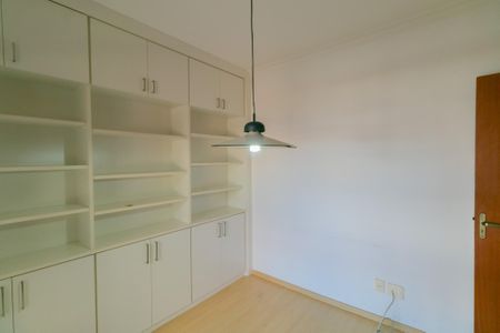 Apartamento à venda com 116m², 3 quartos e 2 vagas Apartamento à venda com 116m², 3 quartos e 2 vagasQuarto 2