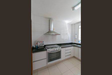 Apartamento à venda com 116m², 3 quartos e 2 vagas Apartamento à venda com 116m², 3 quartos e 2 vagasCozinha