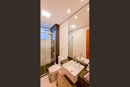 Apartamento à venda com 145m², 4 quartos e 3 vagas Apartamento à venda com 145m², 4 quartos e 3 vagasBanheiro